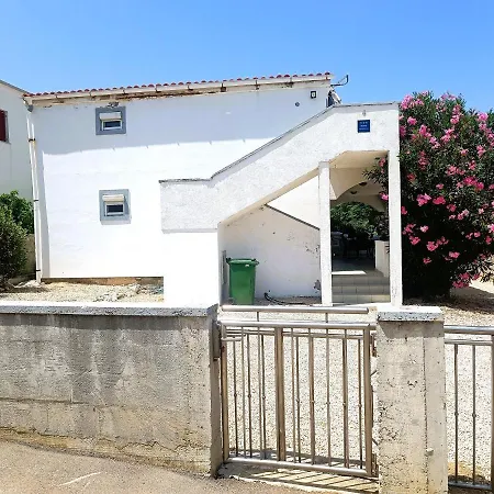 Apartments Babic 50 Meters From The Beach Vir Exterior photo