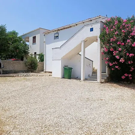 Apartments Babic 50 Meters From The Beach Vir Exterior photo